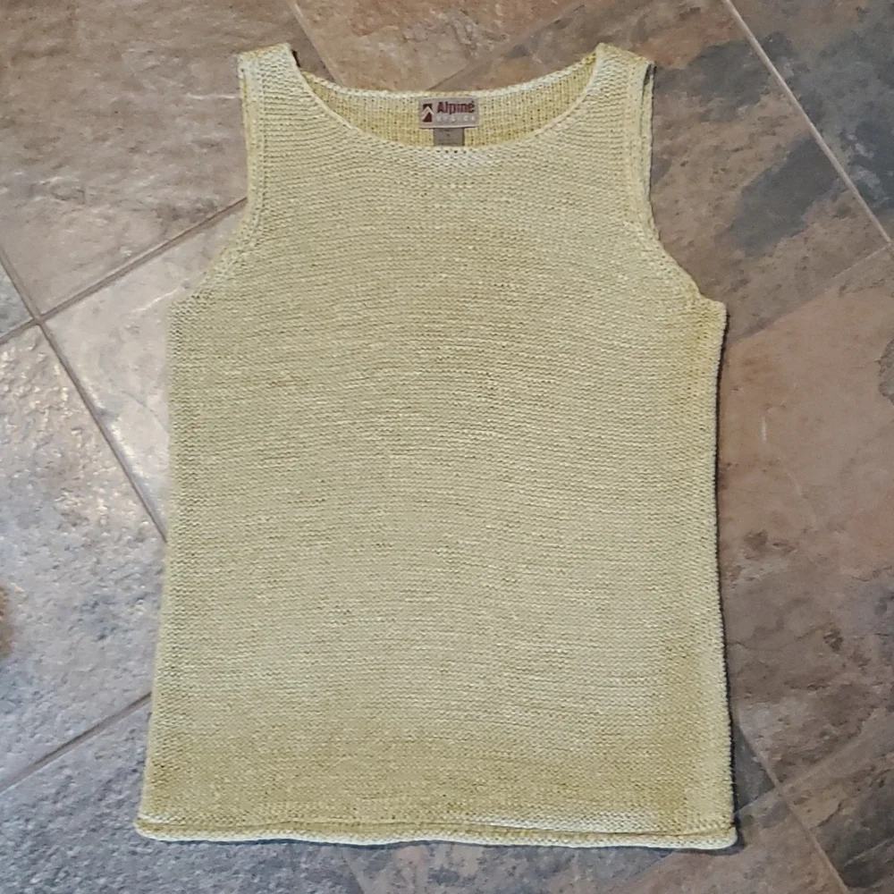 Alpine* Design Top - Picture 4 of 7